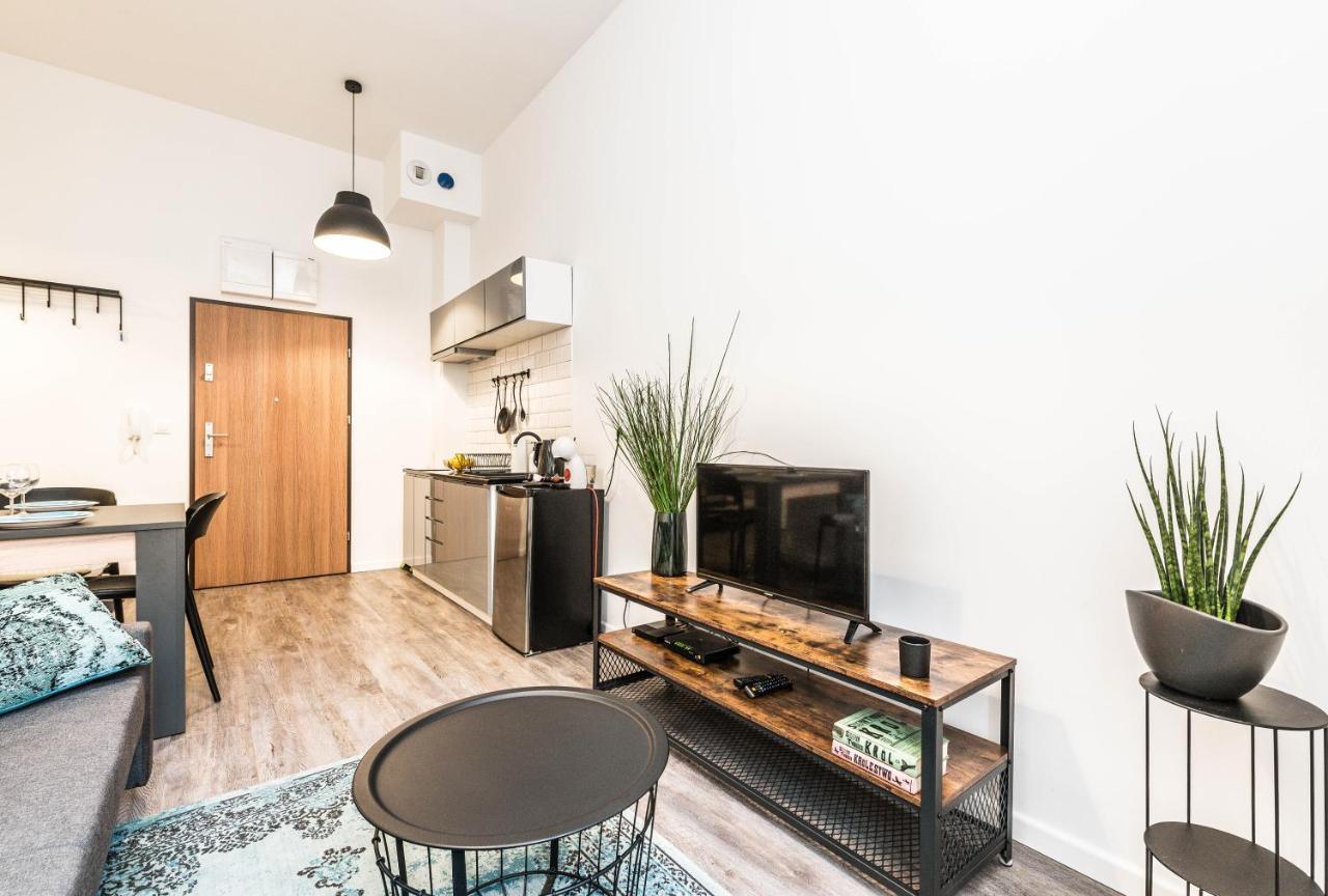 Apartament W Sercu Miasta Poznan Garbary 31 ภายนอก รูปภาพ