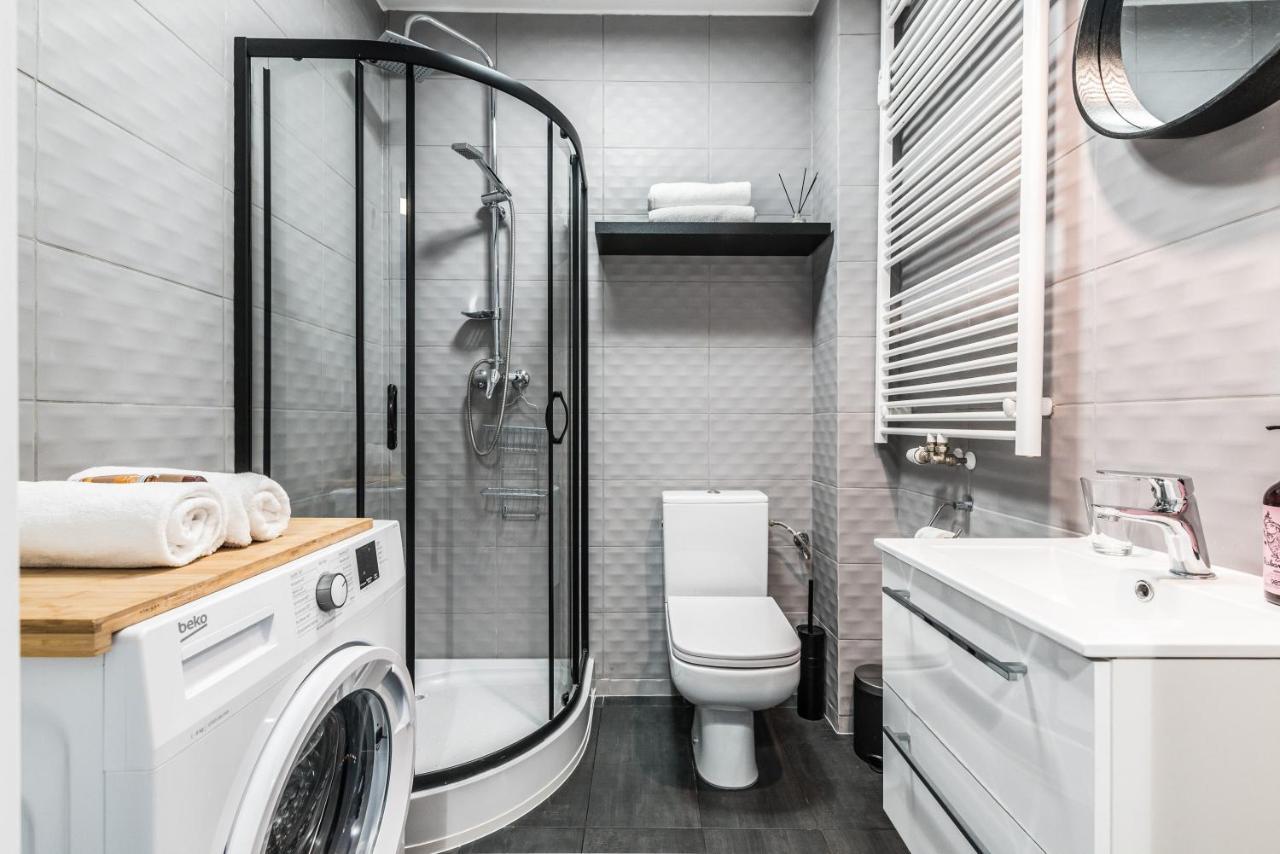 Apartament W Sercu Miasta Poznan Garbary 31 ภายนอก รูปภาพ
